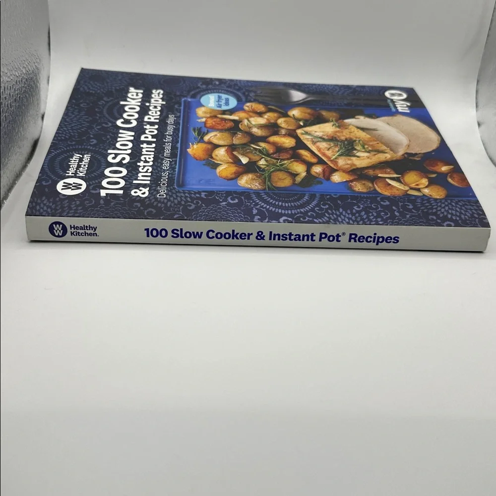 Weight Watchers 100 Slow Cooker & Instant Pot Recipes Bonus Air Fryer Ideas Used